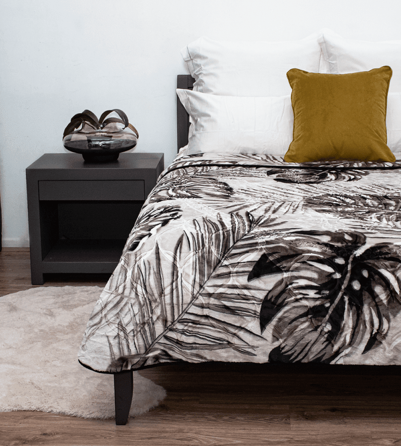 Sesli_Image-fixs__0028_P9140188 Casablanket Faux Mink Blanket